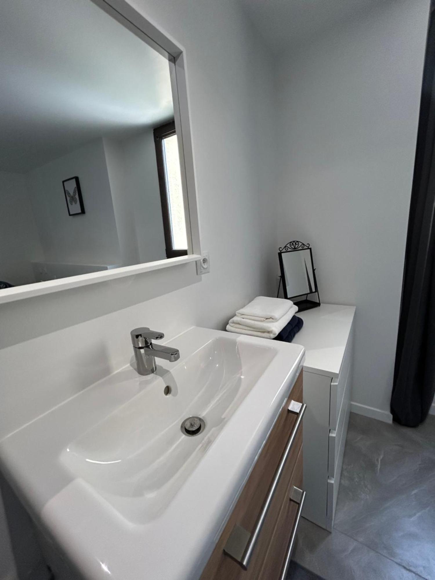 Residence "A Torbia" , 4 Appartements De 2 A 6 Personnes La Turbie Pokoj fotografie